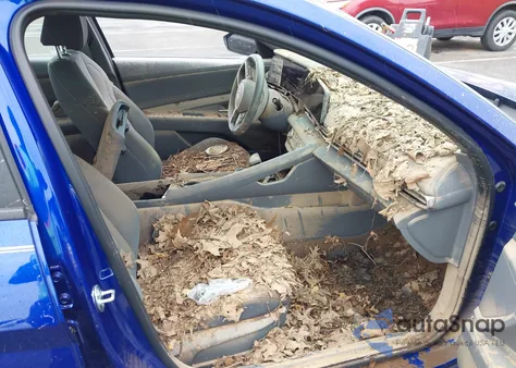 2023 Hyundai Elantra Sel z USA, uszkodzony, nr VIN KMHLS4AG5PU599003